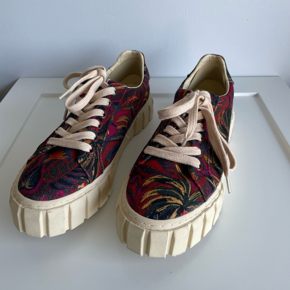 FARM Rio Platform Canvas Sneakers - Picture 4 of 6